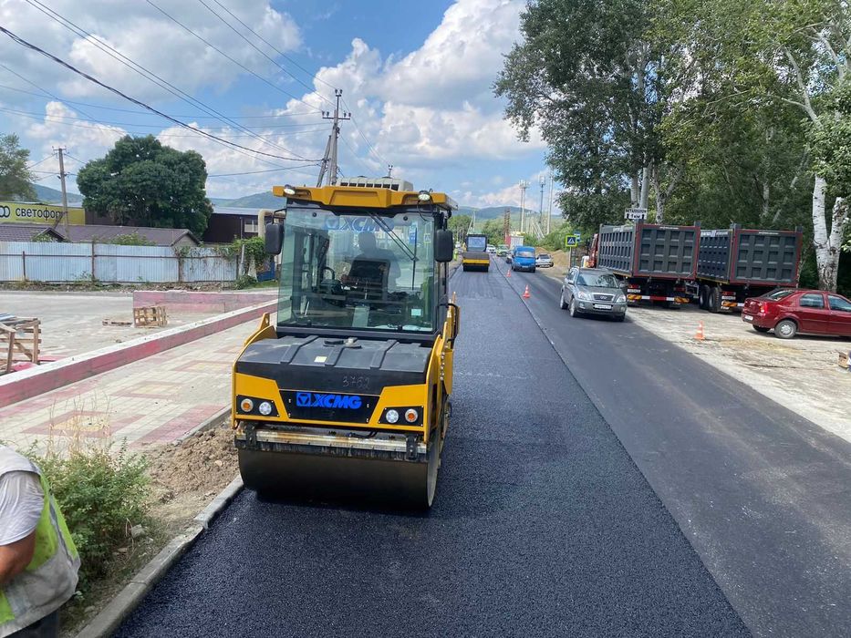 Сотилади  Дорожный каток двух вальцовый XCMG XD83 8,5 ТОН