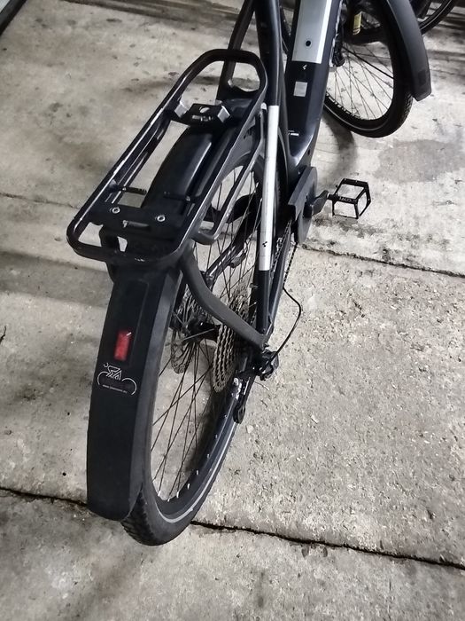 Bicicleta electrica CUBE BOSH