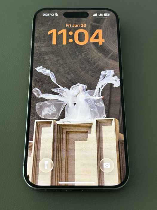 iPhone 15 Pro 128GB, liber rețea, garanție Altex 09.2026, baterie 89%, full box