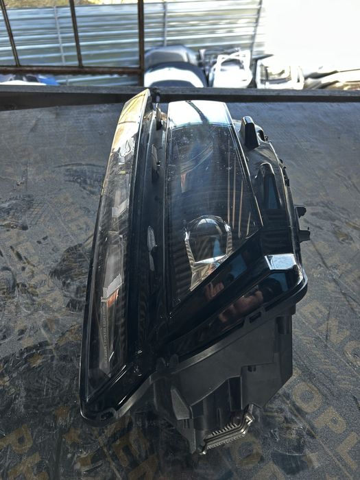 Фар за Skoda Kamiq