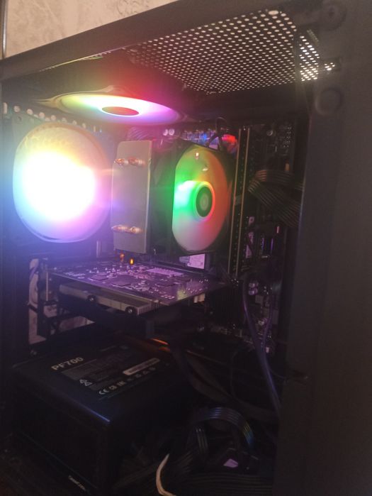 Kompyuter Pc sotiladi