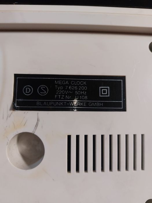 Vand Radio cu Ceas Blaupunkt mega clock Rams Flip 200