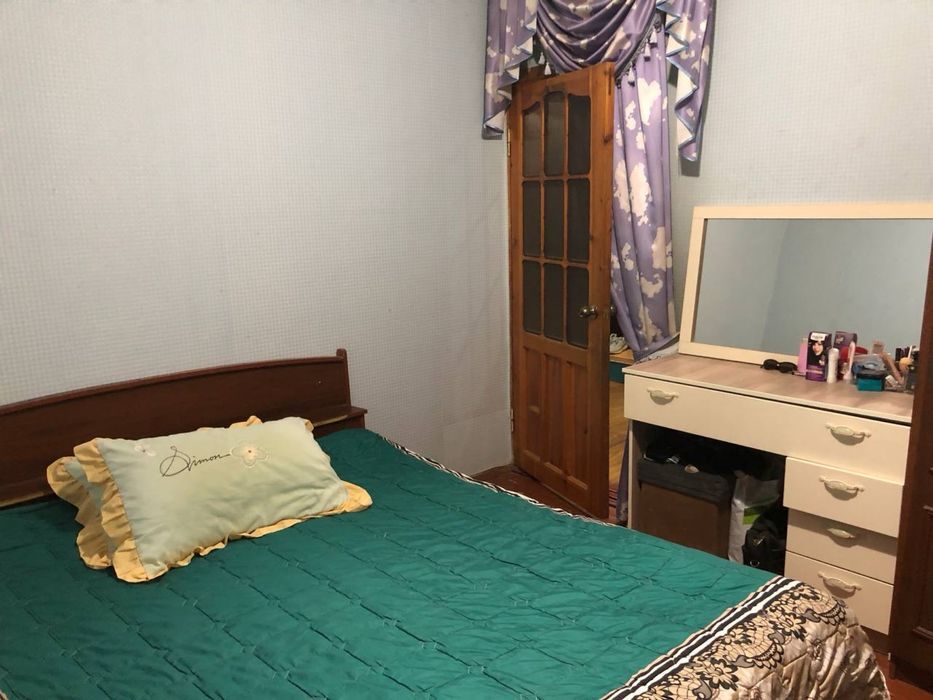 Срочно сотилади 4 хонали уй!!!