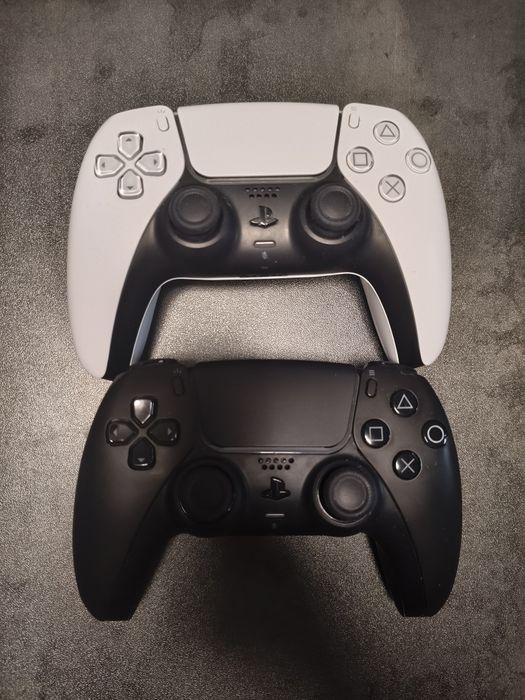 PS 5 Slim с двумя контроллерами и играми