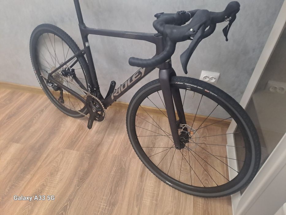 Vând bicicleta ridley