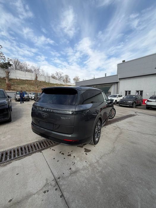 Lynk & Co-900-1.5T-Ultra. Srochna sotiladi kotta kalichistvada bor.