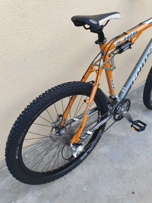 Bicicleta Ghost S100, full suspension pe aer
