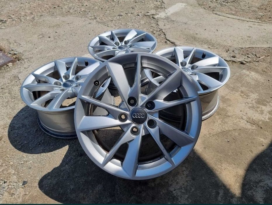Vând Jante aliaj pe 16 inch + cauciucuri de vara  205/55/R16 (DOT 2024)