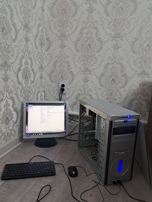 Кампьютер с комлектом