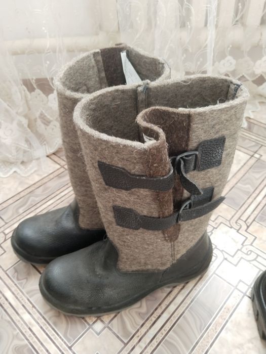 Продам спец обувь