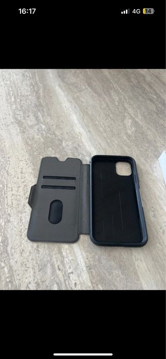 Iphone 11 64 GB cu carcasa Otterbox