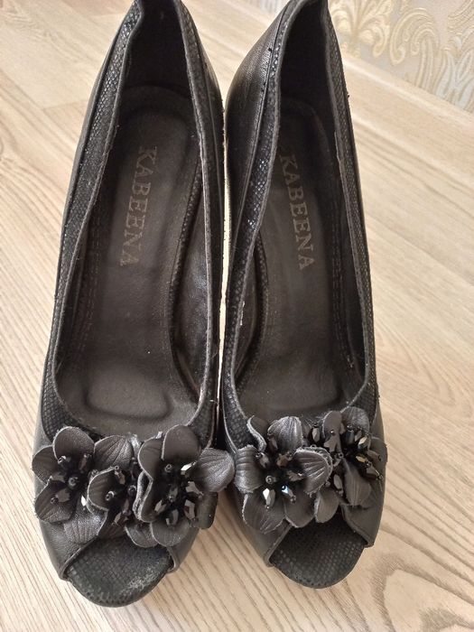 Вечерние туфли размер 38