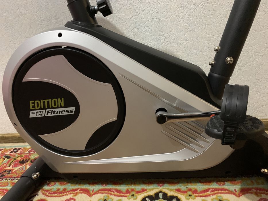 Велотренажер StartLine Fitness