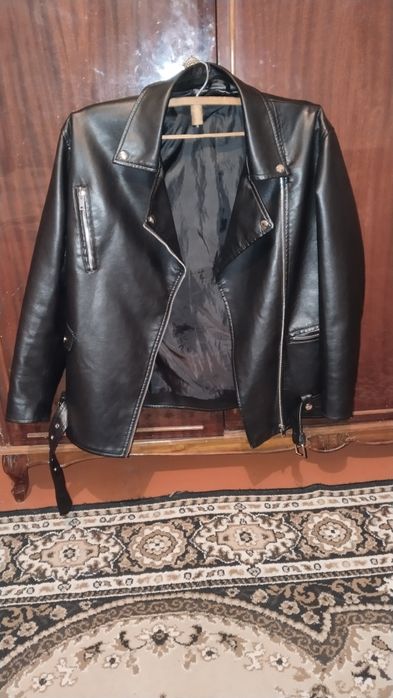 Продам кожаную куртку