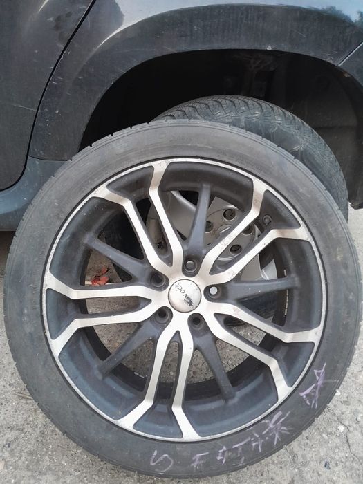 Vind 4 jante Dacia Daster