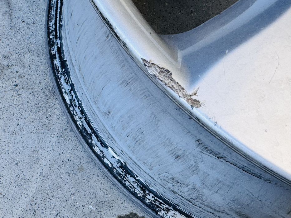 4бр ал Renault 17цола оригинални