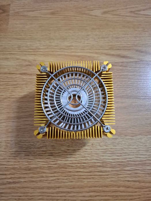 Radiatore racire piese electronice, finali amplificare, tranzistori