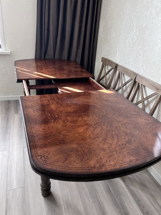 Продам кухонный стол