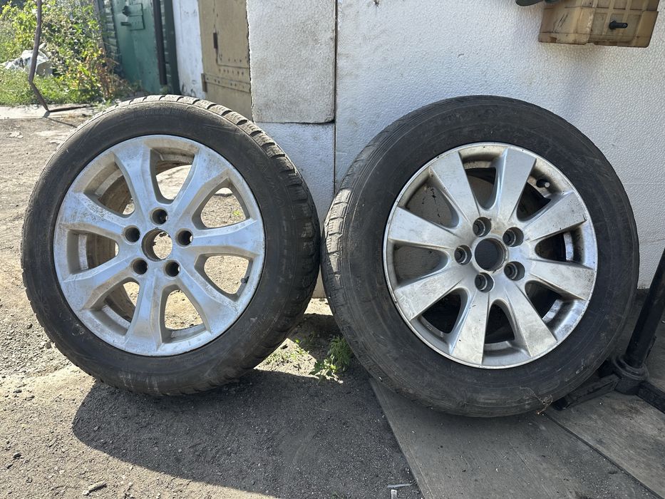 Продам два диска тойота r16