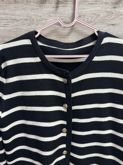 Кофта на пуговицах