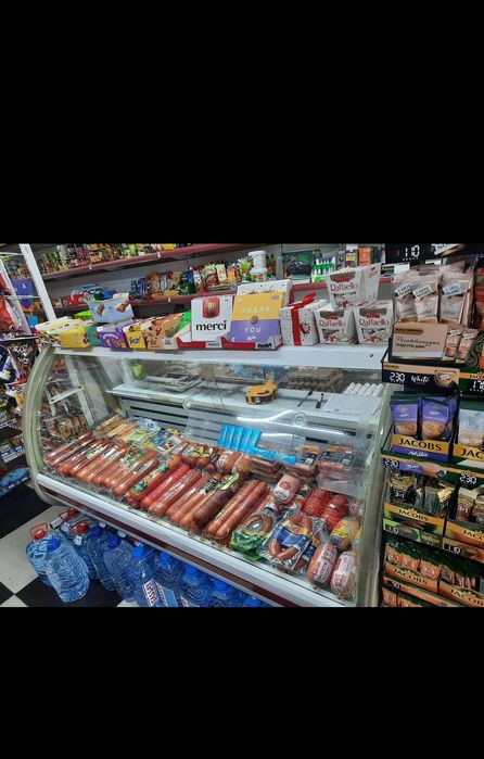 Витринный холодильник