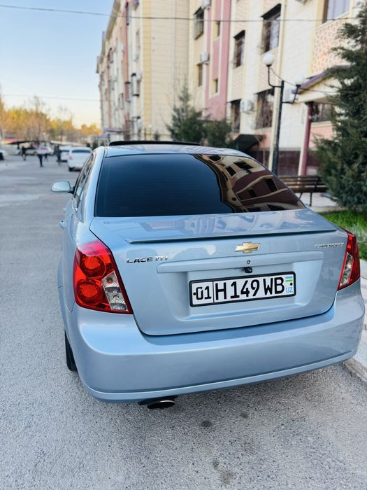 2013-yil delfin rang Lasetti 1.6 avtomat (Mers salon)