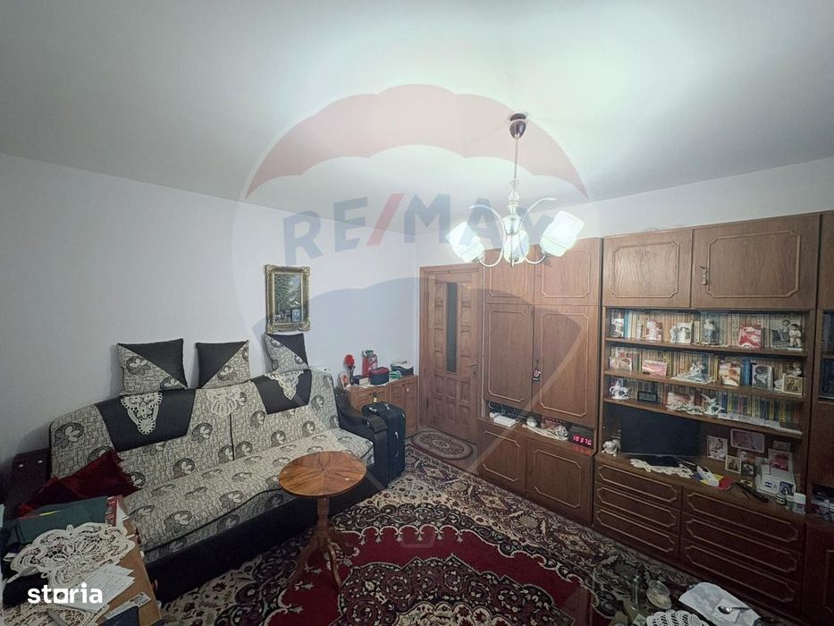 Apartament cu 2 camere, Etaj 1, Strada Alecu Russo