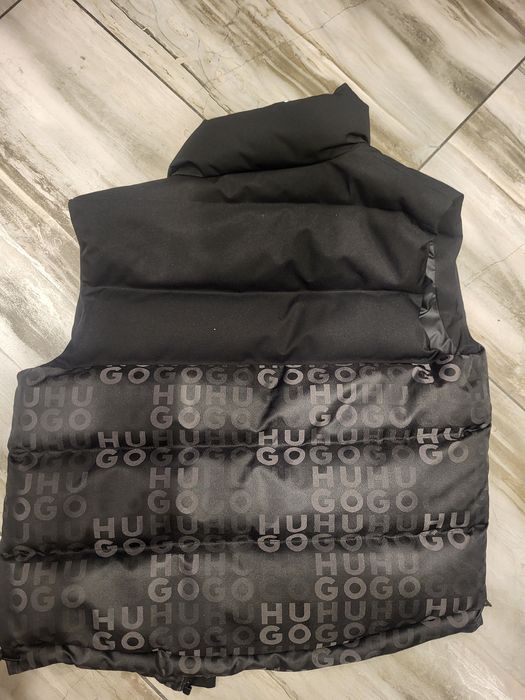 Vesta Hugo Boss masura M