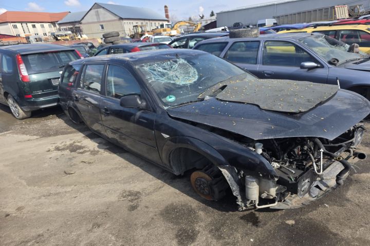 Lampa / Tripla stop dreapta pe aripa Ford Mondeo MK3 (facelift)