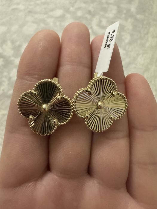 Продается серьги Van Cleef