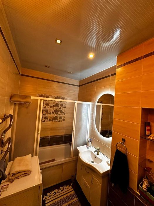 Продам 3-х комн, 84 кв.м., 20-ый мкрн