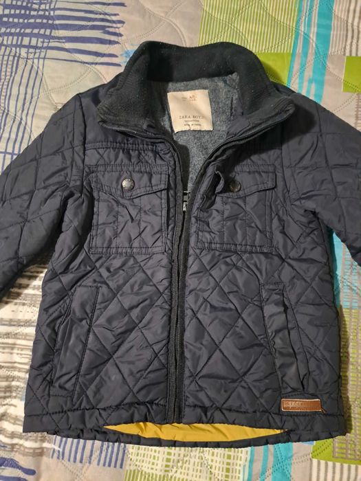 Якета и грейки на символични цени