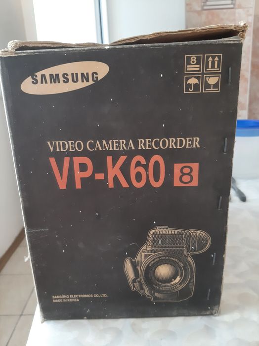Продам видеокамеру Samsung