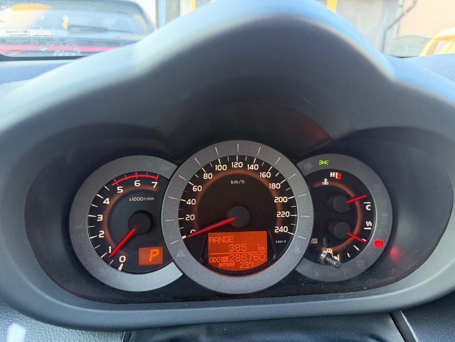TOYOTA RAV4 0 — imagine 5