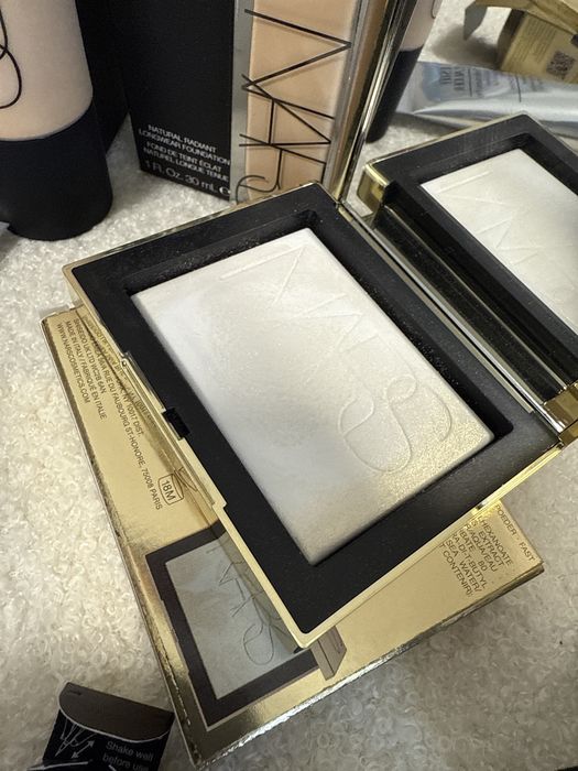 dior , Nars , gucci , dolce gabanna  , Shiseido , Estee Lauder ръж