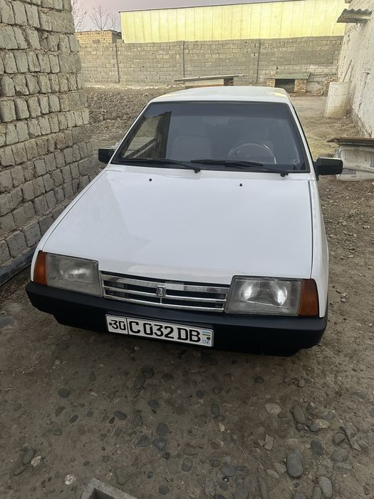 lada sotiladi yili 1993 yil  mator karobka yaxshi
