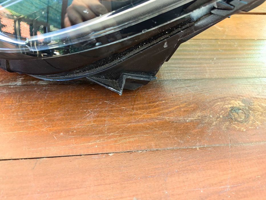 Фар за Peugeot 308 / Пежо 308