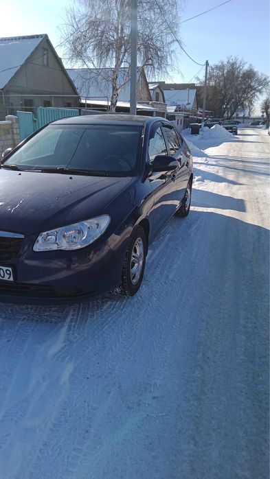 Продаю машину хундай элантра