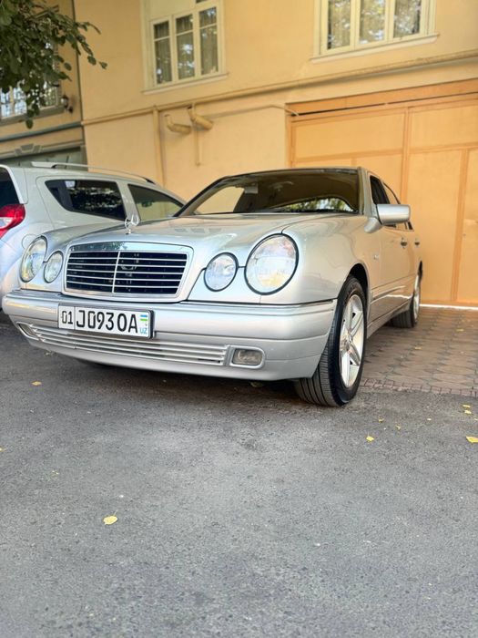 Mercedes benz w210 E200