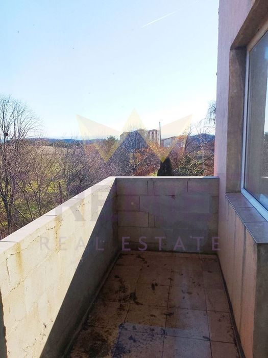 Продава се Двустаен апартамент в Каварна - 65 кв.м за 647 €/кв.м - Снимка #7