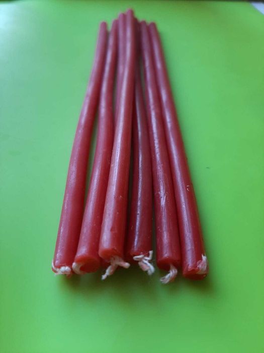 Восковые свечи черные