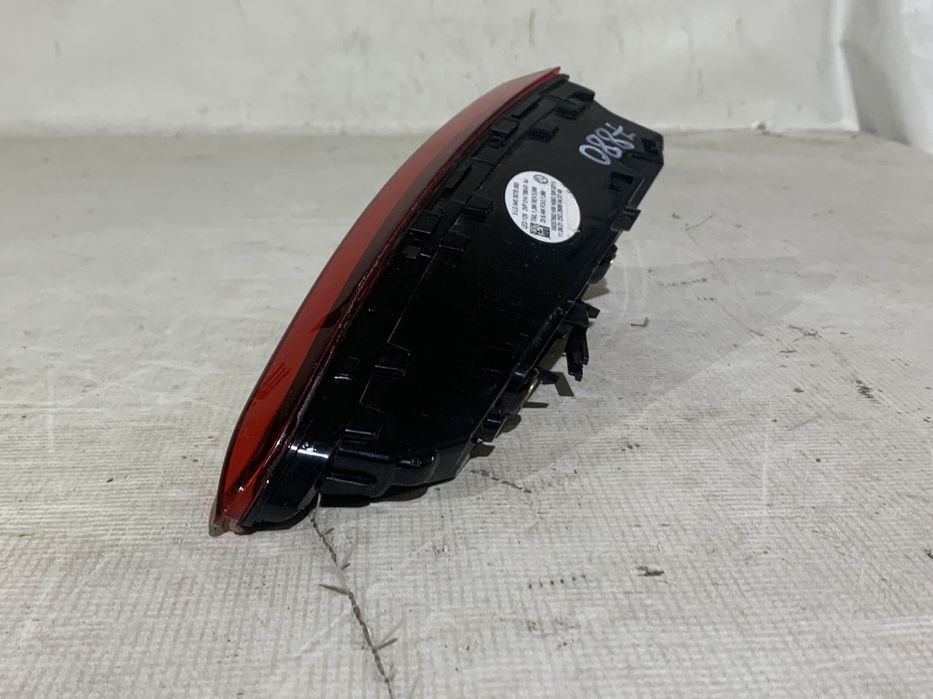 Lampa stop stanga pe hayon, Skoda Enyaq, 2021, 2022, 2023, 2024, cod origine OE 5LG945307B.