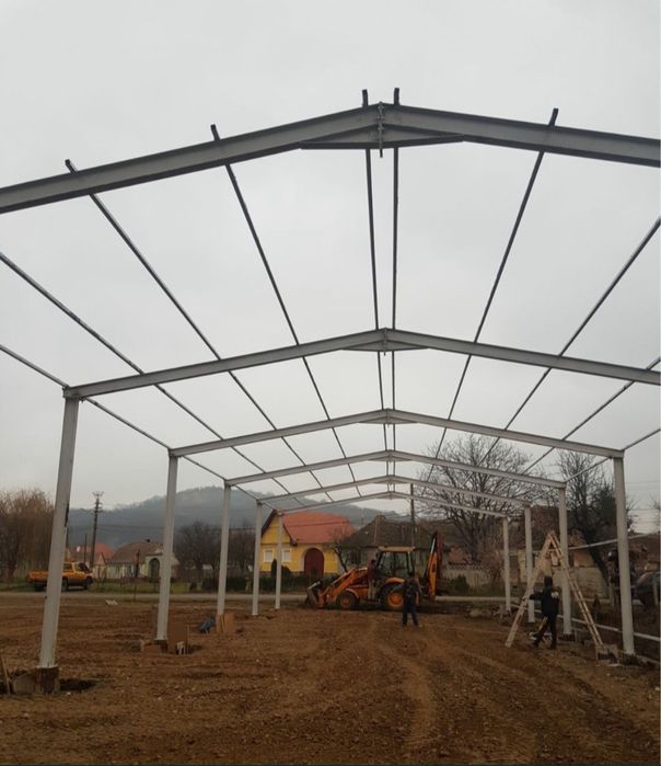 Vând hala metalica 8x20 din profile cu teava pe acoperis la 4200euro