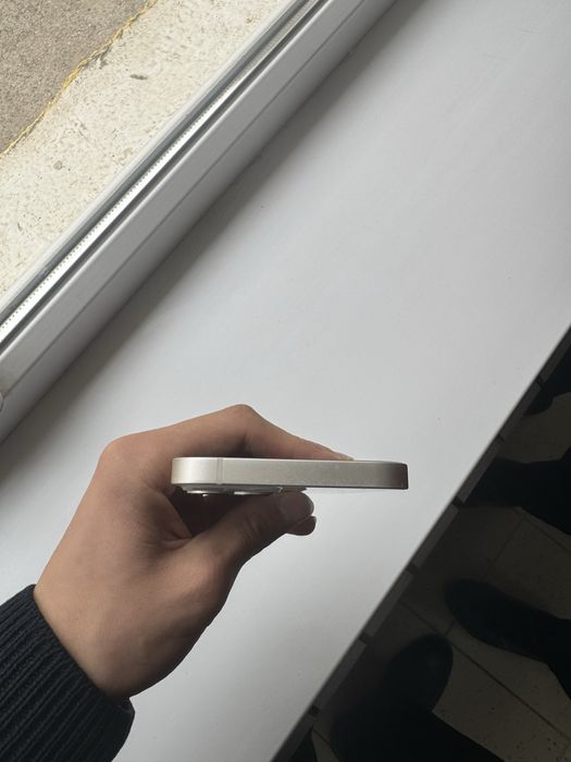 Iphone 13 в хорошем состоянии