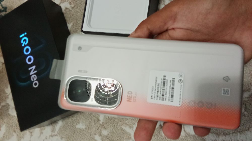 Iqoo neo 10 в отличном состояний