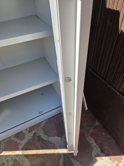 Метален огнеупорен шкаф/сейф Promet BM 1220 KL