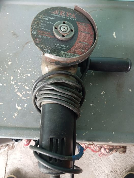 Болгарка Интерскол