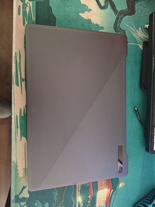 ASUS ROG Zephyrus G14 (GA401IV) - Pentru Piese / Defect