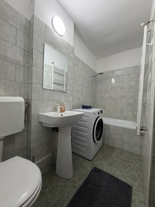 Inchiriez apartament cu 2 camere ultracentral