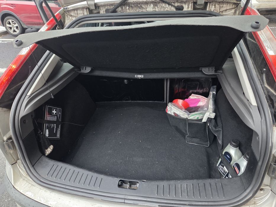 Vând Ford Focus 2006